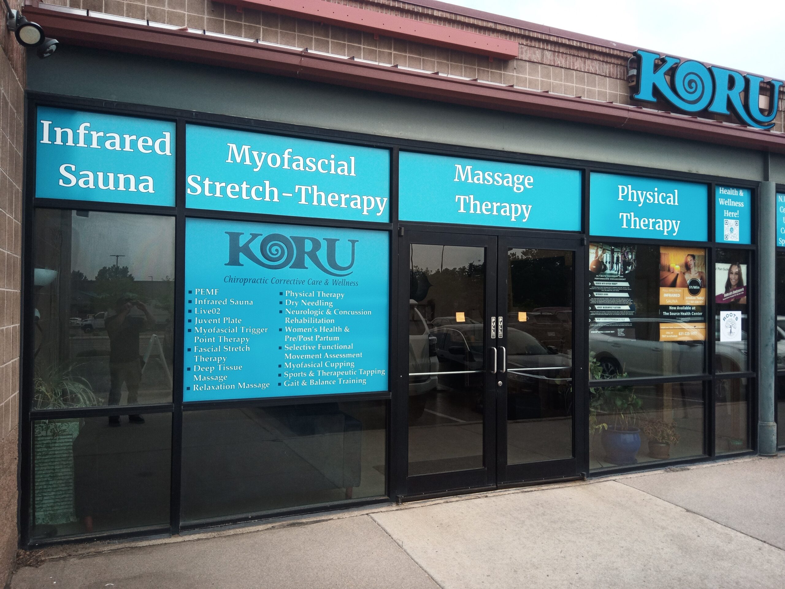 Custom Vinyl Signage for Business scaled